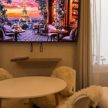 Apartment Eiffel-tower, Trocadero - 4 People Paris